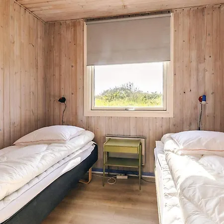 8 Person In Hjorring-by Traum